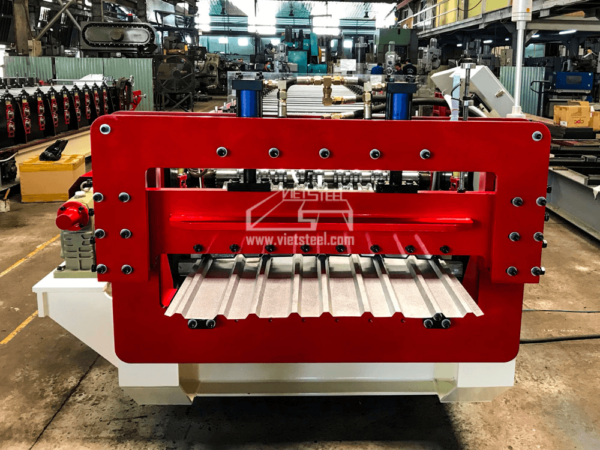 Vietsteel - RoofingRF- EH Roll Forming Machine