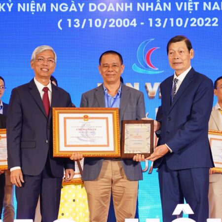 Vietsteel đạt giải Sản phẩm dịch vụ tiêu biểu TP.Hồ Chí Minh năm 2022