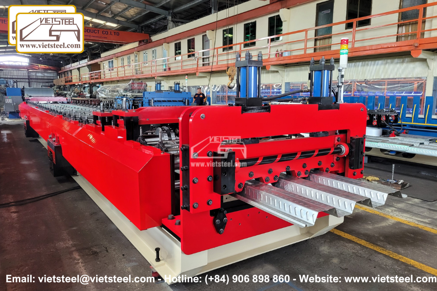 Decking Roll Forming Machine