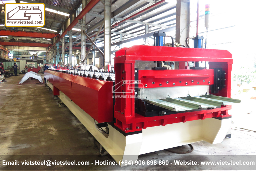 Kliplock Roll Forming Machine