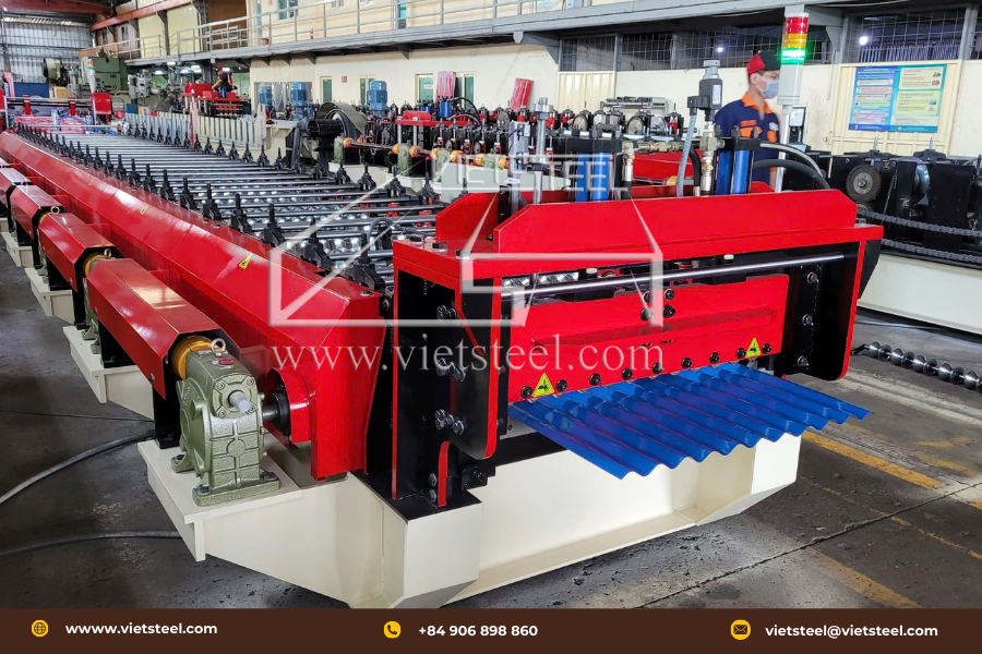  Roofing roll forming machine