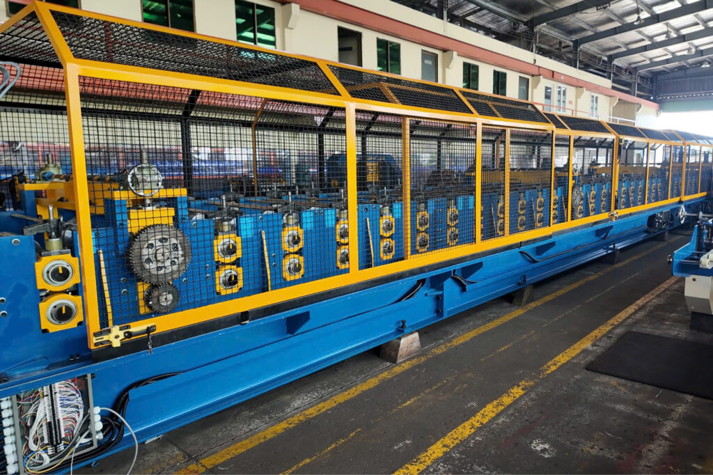  Floordeck roll forming machine