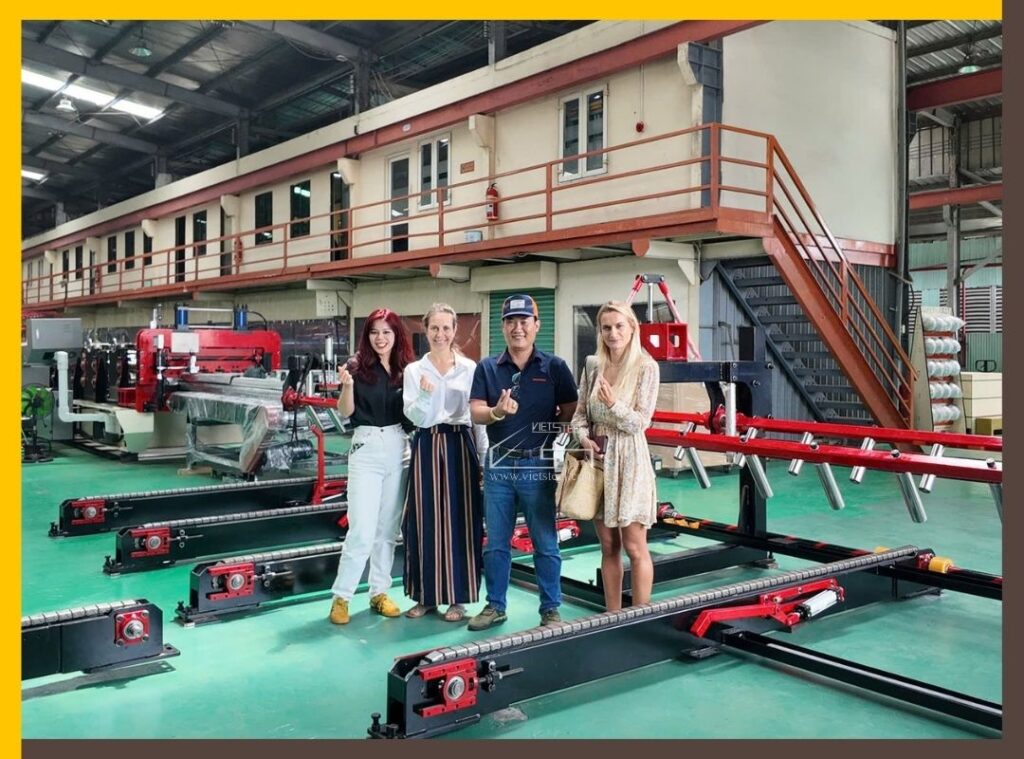 Thank you Le Monde Diplomatique for interviewing Vietsteel! We are grateful to have international journalists visiting our humble facility